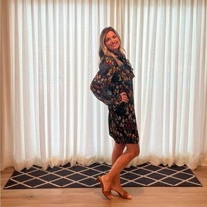 Tory Burch long sleeved floral sheath dress size 8 Medium. Red, blue, yellow